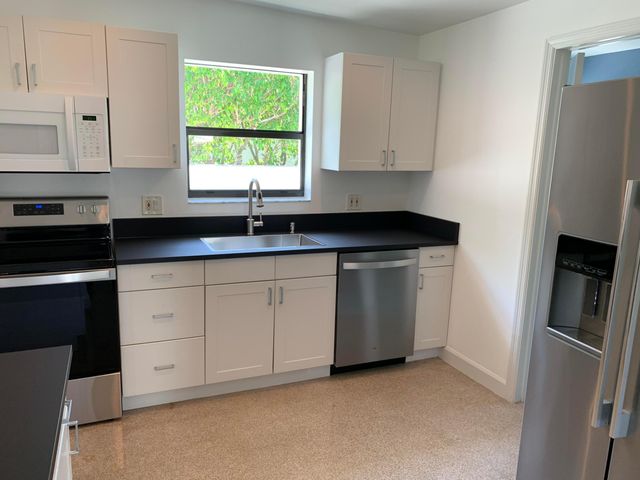 3405 Dover Road, Pompano Beach, FL 33062