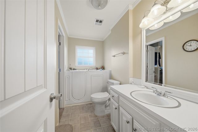 407 W Tobago Drive, Sand Springs, OK 74063