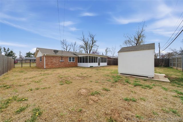 407 W Tobago Drive, Sand Springs, OK 74063