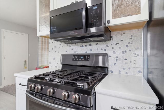 407 W Tobago Drive, Sand Springs, OK 74063