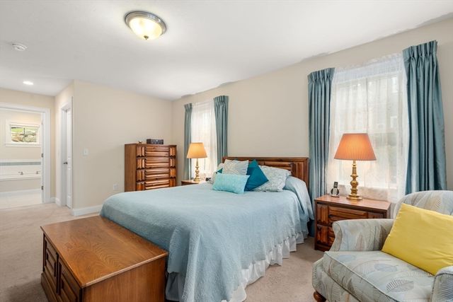 3 Mcgill Ct, Hopkinton, MA 01748