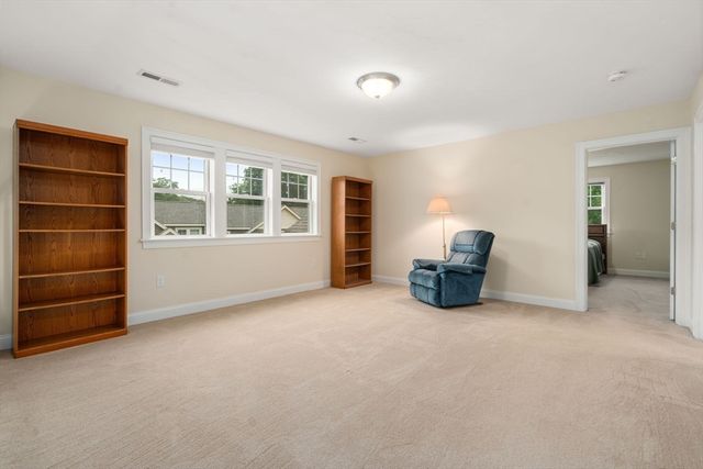 3 Mcgill Ct, Hopkinton, MA 01748
