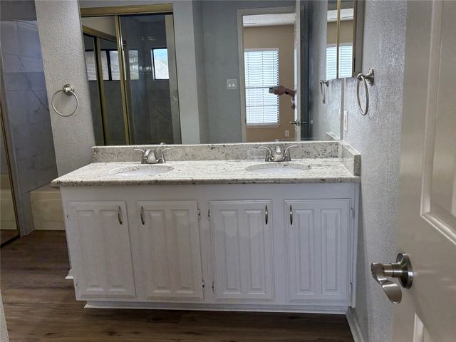 500 Button Willow Court, Irving, TX 75063
