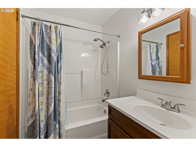 11303 Ne 99TH St, Vancouver, WA 98662