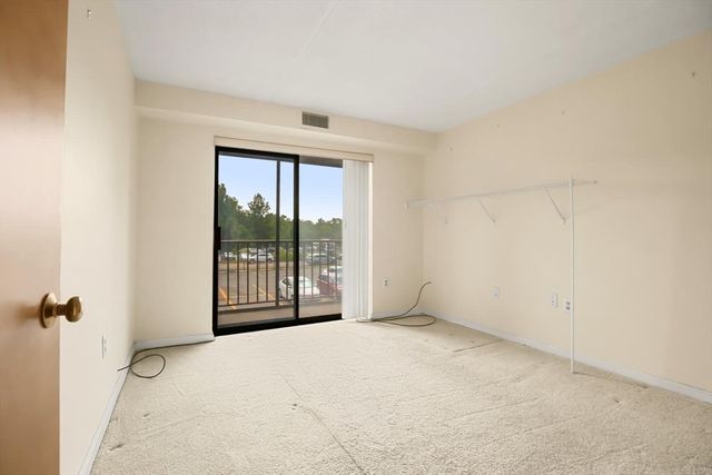 100 High St 206, Medford, MA 02155