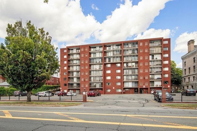 100 High St 206, Medford, MA 02155