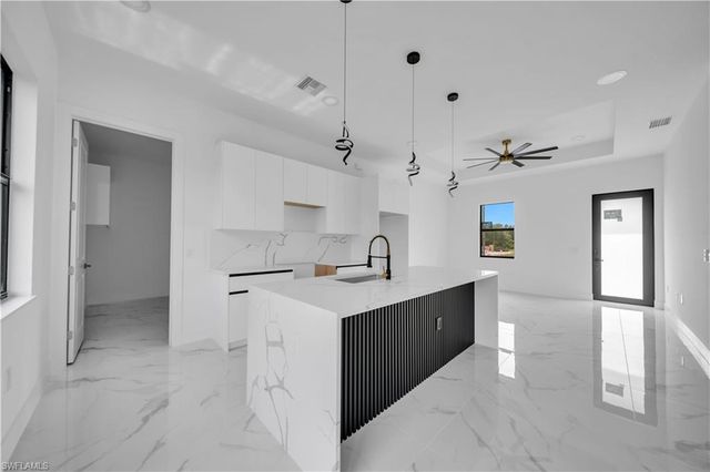 1800 Hibiscus AVE, Lehigh Acres, FL 33972