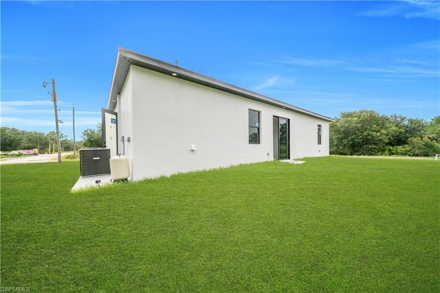 1800 Hibiscus AVE, Lehigh Acres, FL 33972