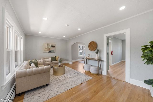 424 Verona Ave, Elizabeth City, NJ 07208