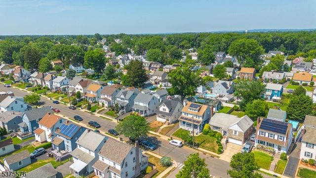 424 Verona Ave, Elizabeth City, NJ 07208