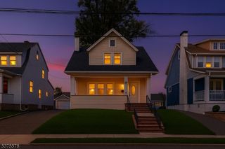 424 Verona Ave, Elizabeth City, NJ 07208