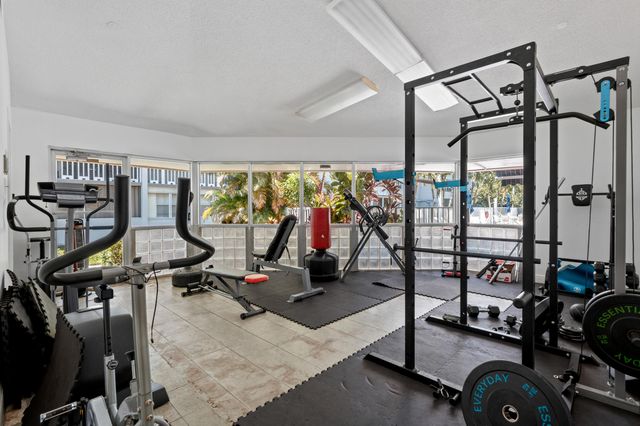 620 NE 12TH Avenue 602, Hallandale Beach, FL 33009