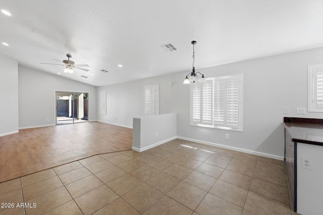 10232 W PRESTON Lane, Tolleson, AZ 85353