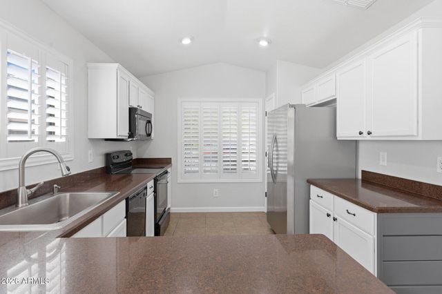 10232 W PRESTON Lane, Tolleson, AZ 85353