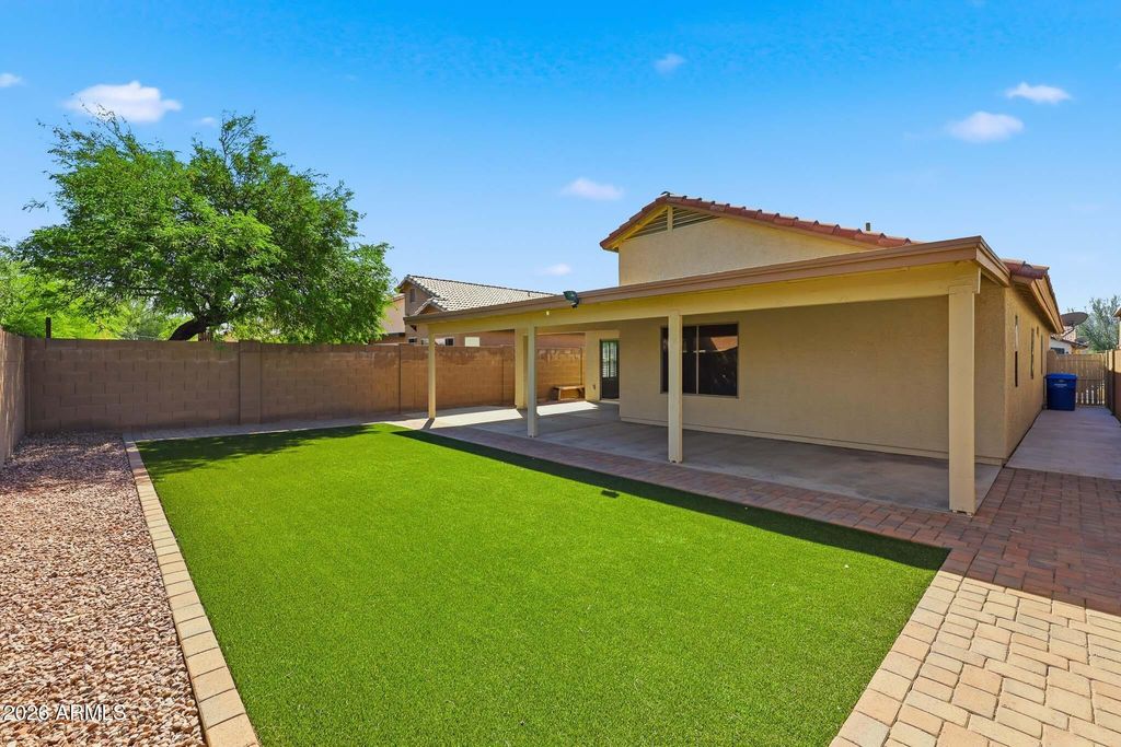 10232 W PRESTON Lane, Tolleson, AZ 85353