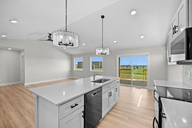 1570 NW Parkside Lane, Waukee, IA 50263