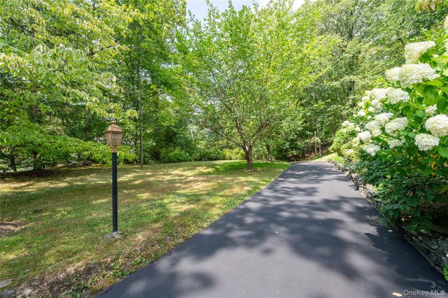 46 Oregon Road, Armonk, NY 10504