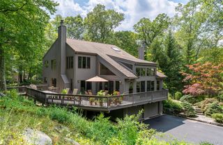 46 Oregon Road, Armonk, NY 10504