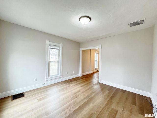 616 N 5TH Street, Chillicothe, IL 61523