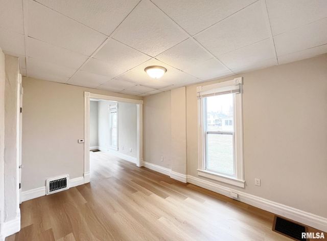 616 N 5TH Street, Chillicothe, IL 61523