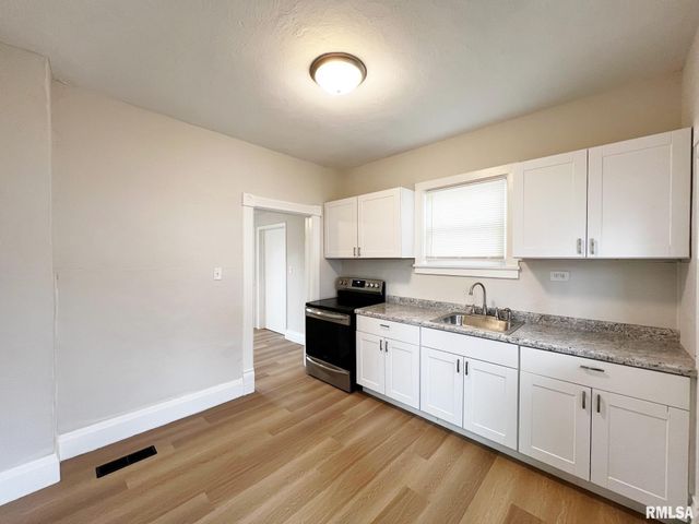 616 N 5TH Street, Chillicothe, IL 61523