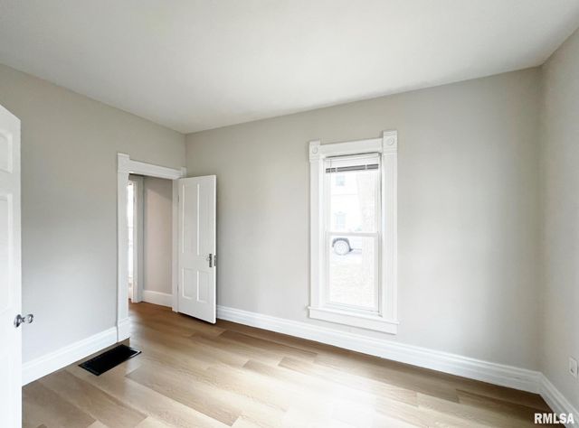 616 N 5TH Street, Chillicothe, IL 61523