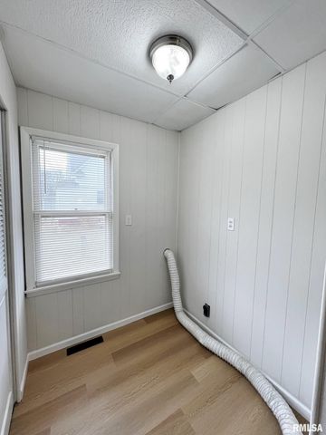 616 N 5TH Street, Chillicothe, IL 61523