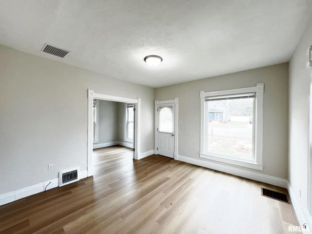 616 N 5TH Street, Chillicothe, IL 61523