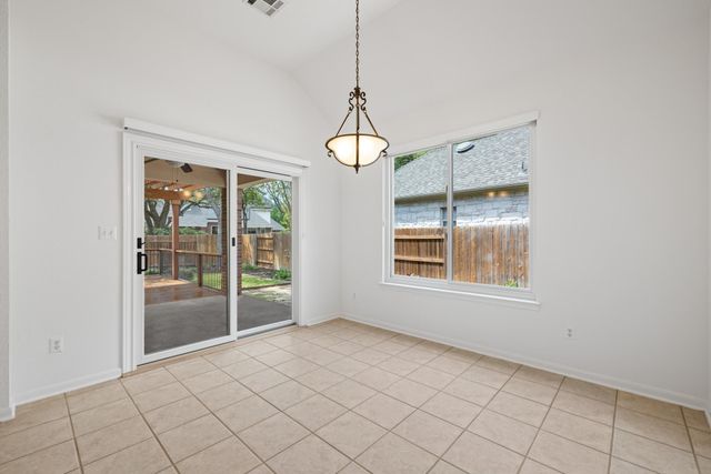 2611 Henley DR, Round Rock, TX 78681