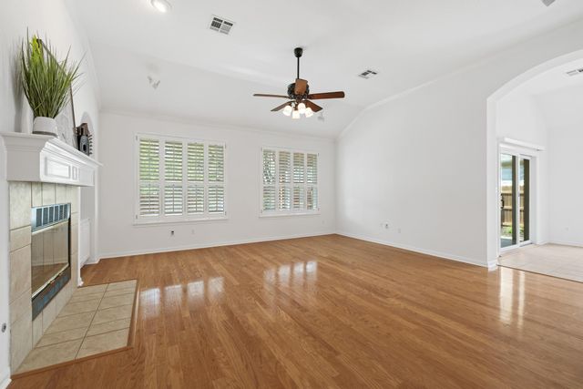 2611 Henley DR, Round Rock, TX 78681