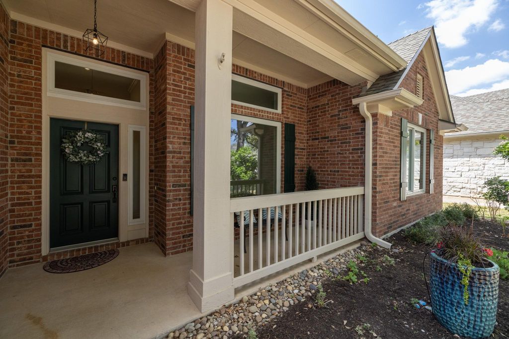 2611 Henley DR, Round Rock, TX 78681