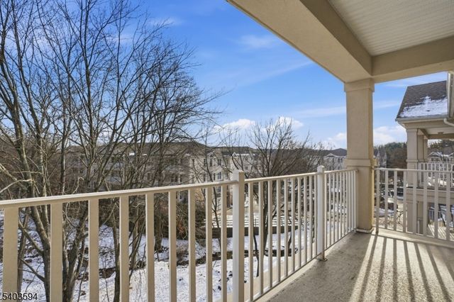 811 Holly Ln 811, Cedar Grove Twp., NJ 07009