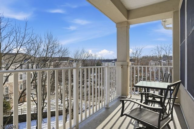 811 Holly Ln 811, Cedar Grove Twp., NJ 07009