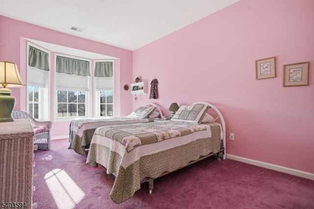 811 Holly Ln 811, Cedar Grove Twp., NJ 07009