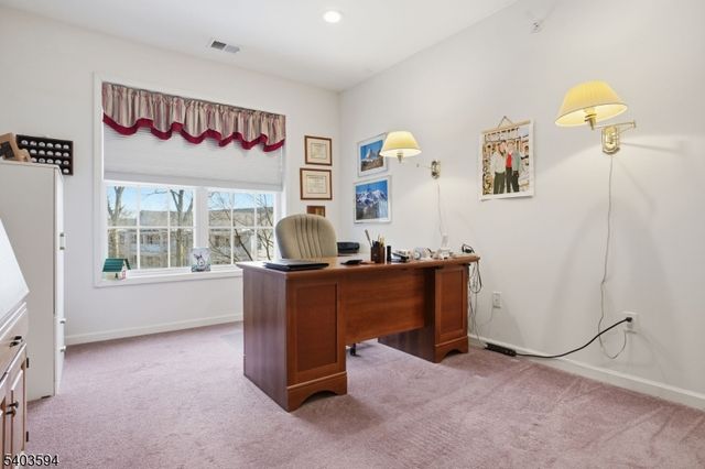 811 Holly Ln 811, Cedar Grove Twp., NJ 07009