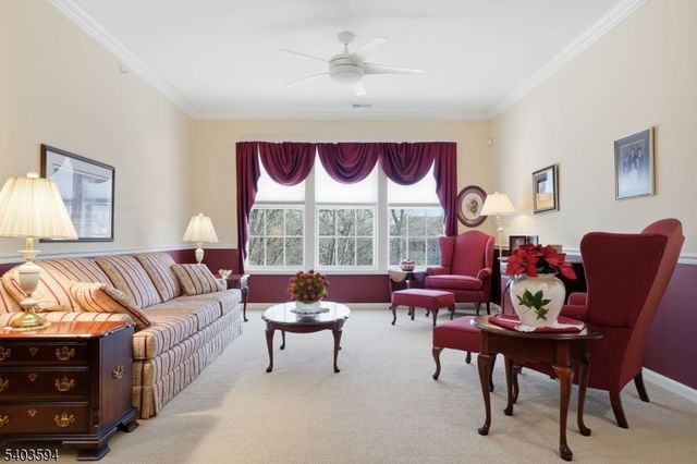 811 Holly Ln 811, Cedar Grove Twp., NJ 07009