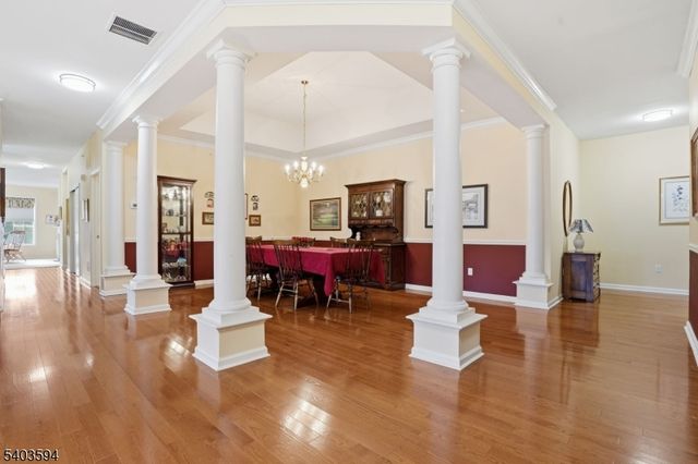 811 Holly Ln 811, Cedar Grove Twp., NJ 07009