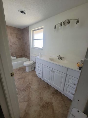 305 HAMMOCK TERRACE, Venice, FL 34293