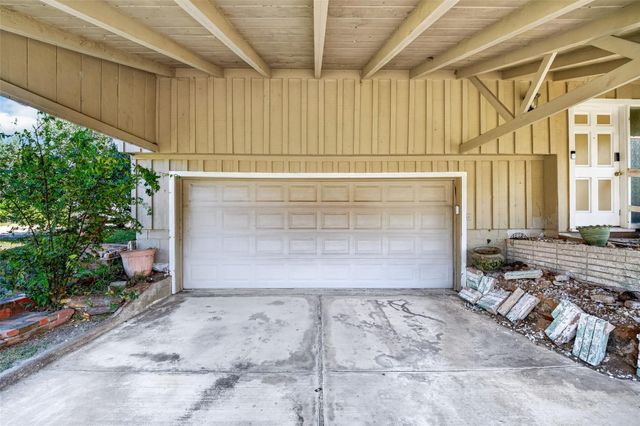 3726 18th Street N, Texas City, TX 77590