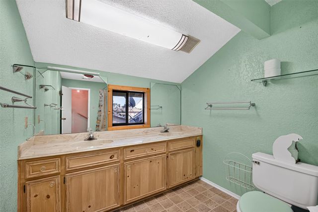 3726 18th Street N, Texas City, TX 77590