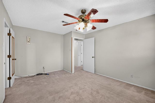 3726 18th Street N, Texas City, TX 77590