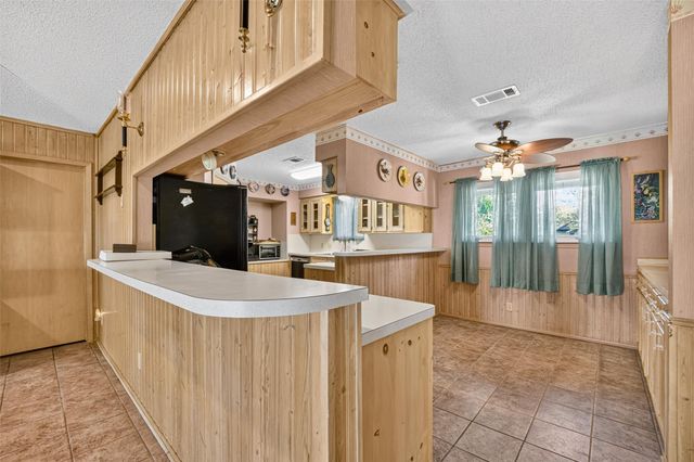 3726 18th Street N, Texas City, TX 77590