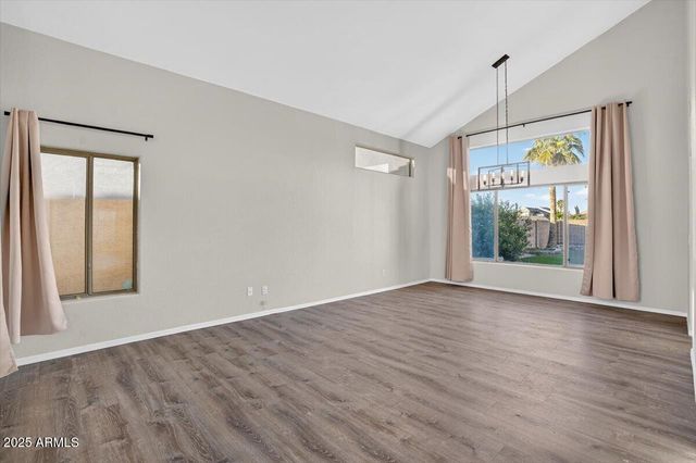 1644 E LAUREL Avenue, Gilbert, AZ 85234