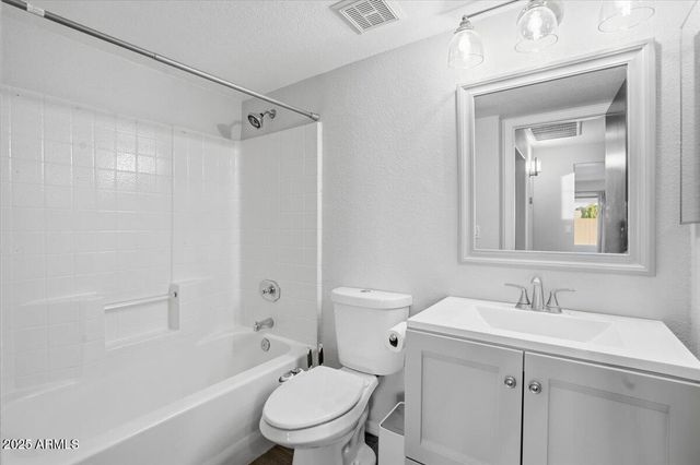 1644 E LAUREL Avenue, Gilbert, AZ 85234