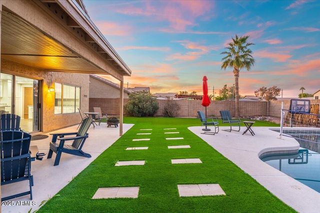 1644 E LAUREL Avenue, Gilbert, AZ 85234