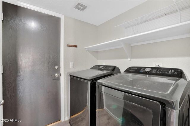 1644 E LAUREL Avenue, Gilbert, AZ 85234