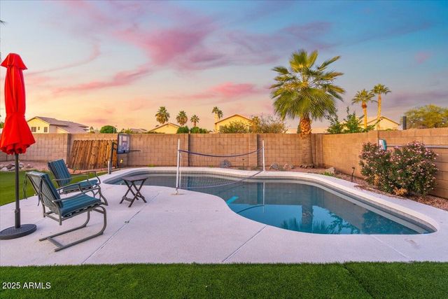 1644 E LAUREL Avenue, Gilbert, AZ 85234