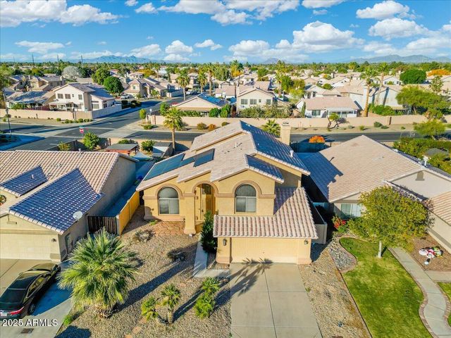 1644 E LAUREL Avenue, Gilbert, AZ 85234