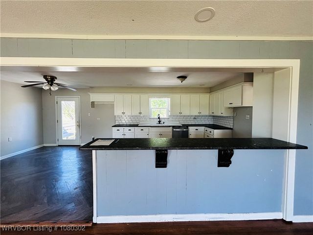 206 W McKenzie, Pocola, OK 74902