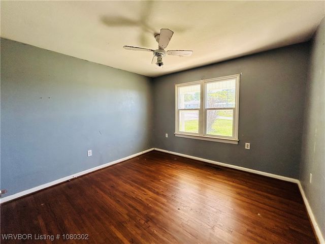 206 W McKenzie, Pocola, OK 74902